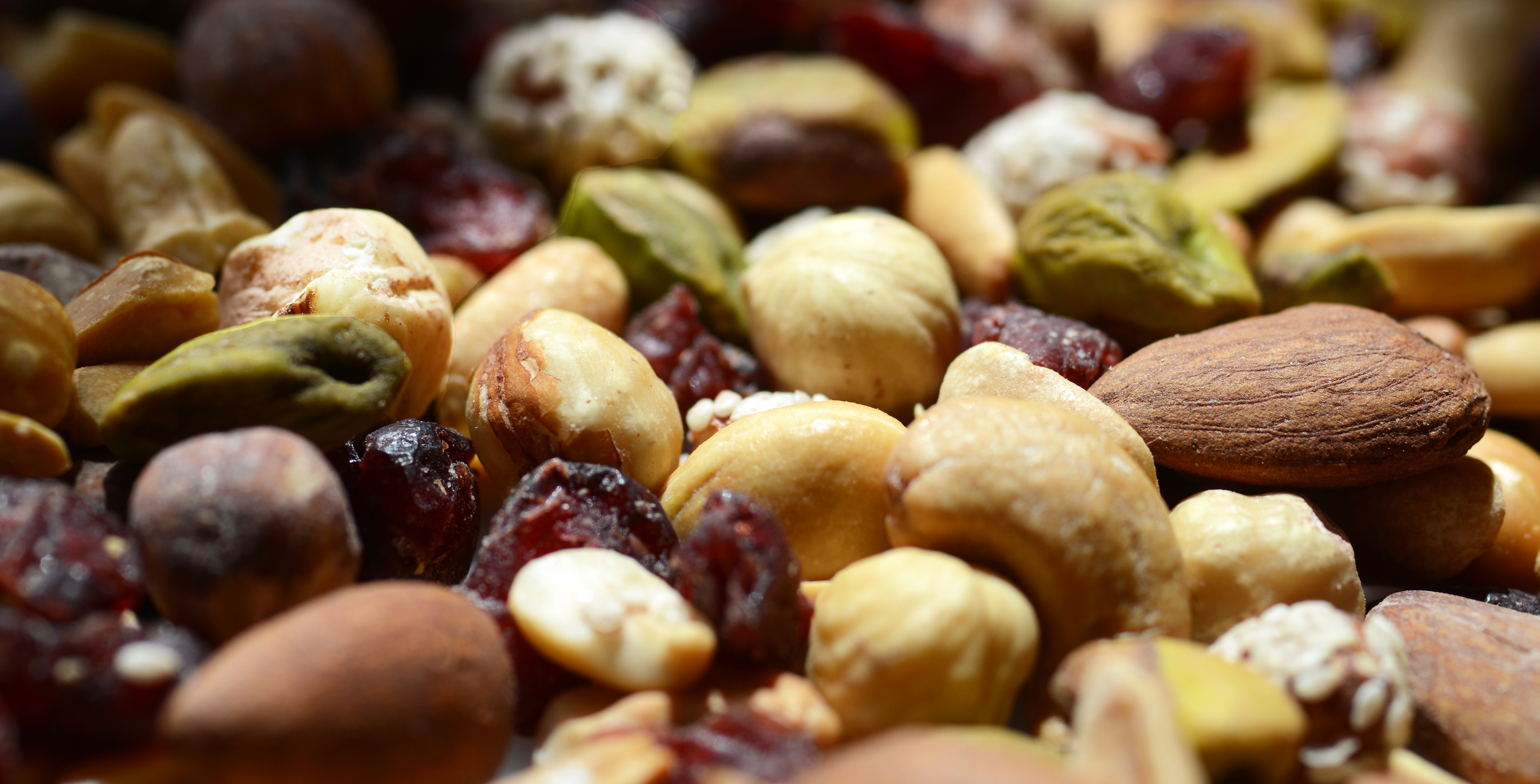 Cranberry mixed with nuts 